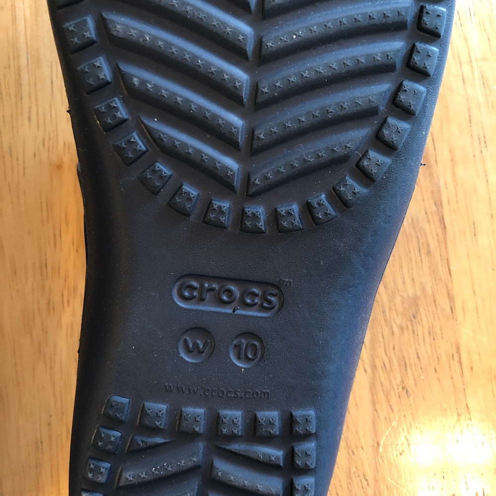 Crocs flip flops - Picture 2 of 3